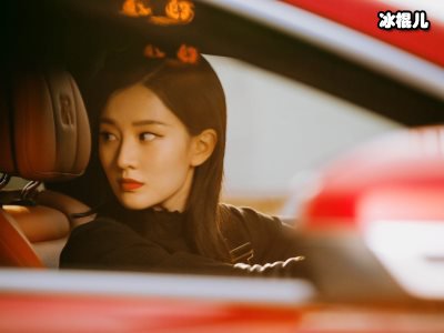 娱乐圈的她们一直相互陪伴，乔欣同她经纪人形同姐妹