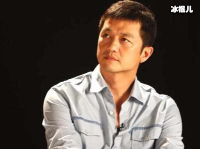 嘴唇历经三次手术，14年后终于自拍了李亚鹏可以松口气了！