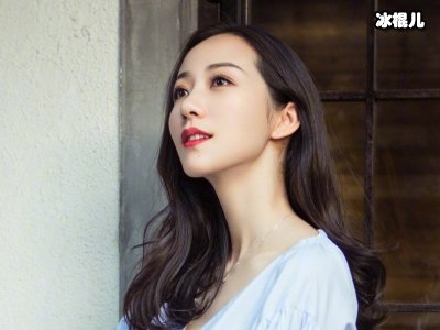 韩雪穿粉红公主裙上节目玩rap，被宝石老舅笑称是织毛衣