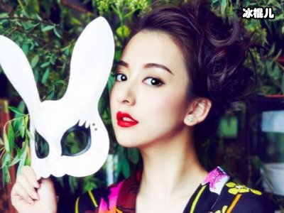 天王嫂方媛晒视频，声音甜美似少女360度无死角