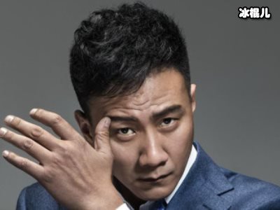 胡军儿子康康近照当年的小霸总依旧帅气，探班《长津湖》太酷了
