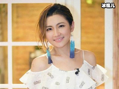 任家萱自曝不敢独睡，招聘助理首要条件是陪睡，如今升级当妈妈
