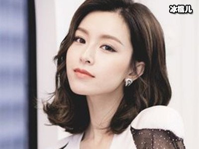 曾与baby一样是模特身份出道，如今的文咏珊堪称人生赢家