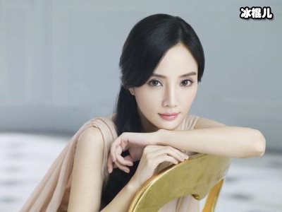 因李小璐事件被封杀后，马苏复出拍戏晒视频站位微妙透露现状