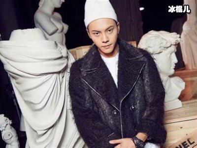 活动现场众星生图曝光，杨幂陈伟霆纷纷翻车王一博被指像个叉子