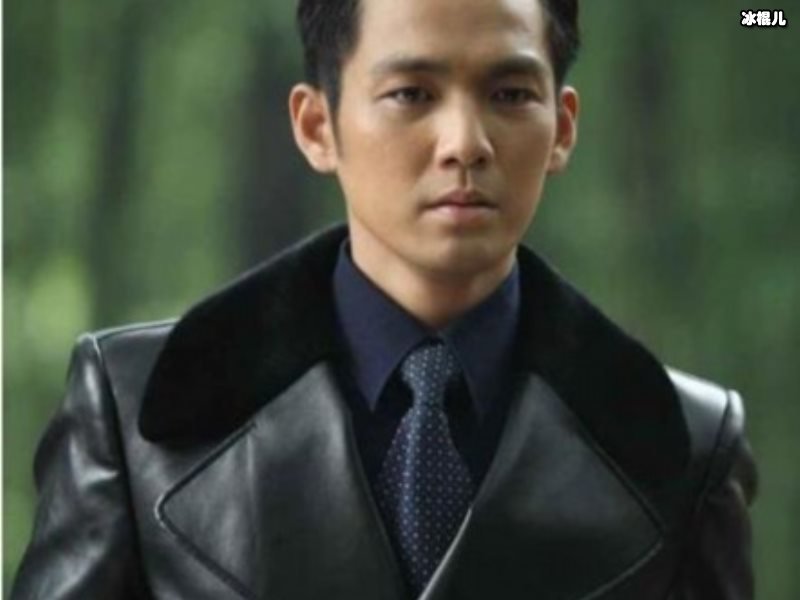 钟汉良终于有新作了，将扮演钢琴王子搭档古装美男乔振宇