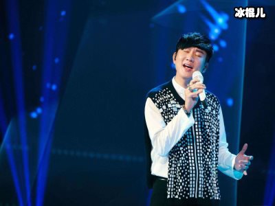 林俊杰出道十七年，音乐之路上粉丝们风雨相随