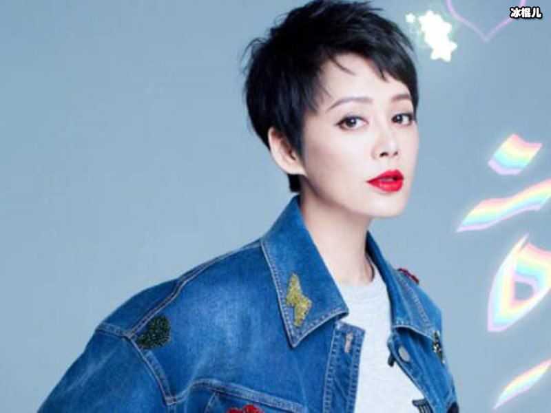 宁静晒与丁真合照，满脸笑意关系和睦是姐姐粉实锤了