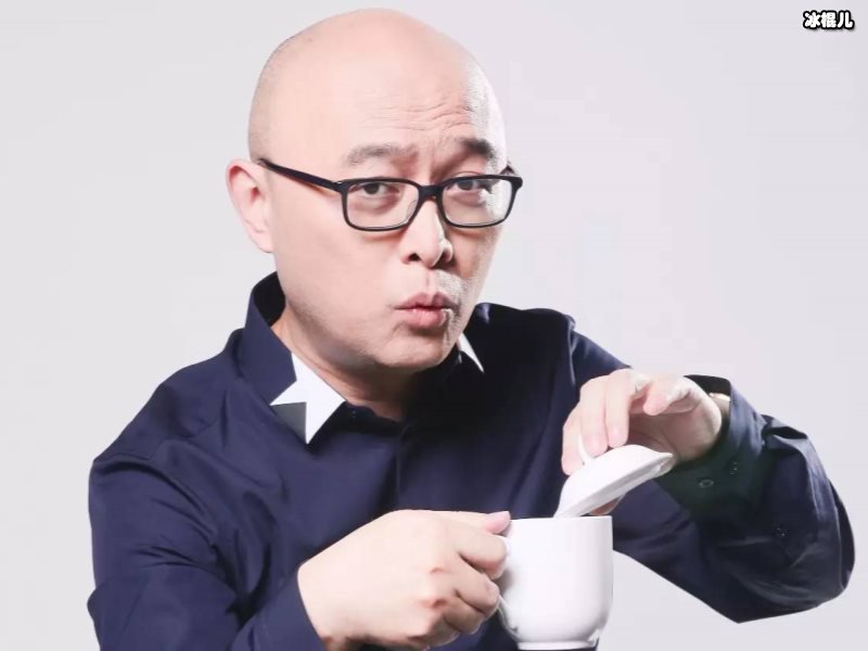 孟非高颜值女儿露面与父亲亲密合照，网友：女婿是郭麒麟？