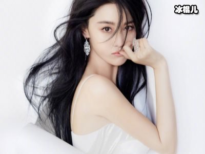 为发微博定三个闹钟张馨予新剧官宣，富婆人设引网友期待