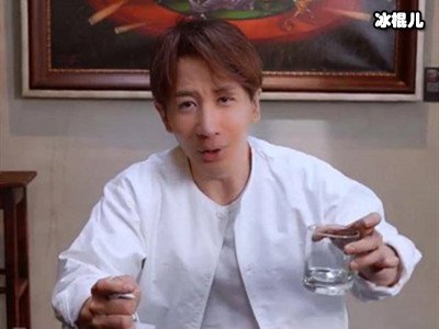 刘谦开通账号解密魔术，身形消瘦令人惊讶，娶富豪妻子生活潇洒