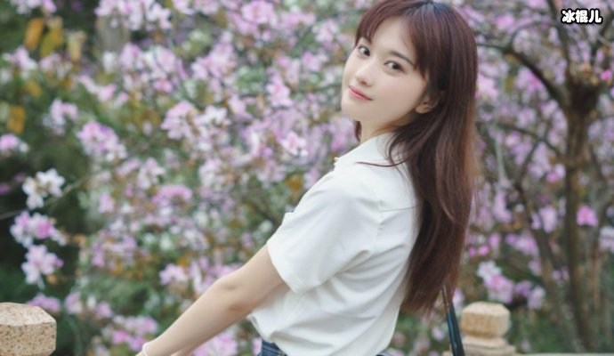 直女式关怀青2曾可妮排练压力大哭泣，喻言耿直安慰：你哭吧，反正