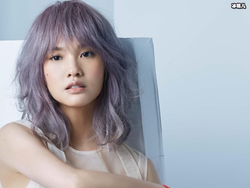 杨丞琳为李斯丹妮哭，网友赞美真友情张萌为他哭却被说虚情假意