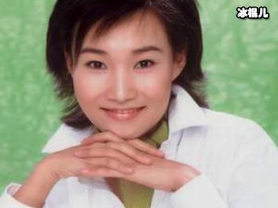 李梓萌火了直播新闻竟然频繁抢词？康辉临场反应得到网友称赞