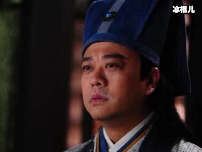 欧阳震华曾一度病危幸好没有危及生命，如今很注意自己的健康
