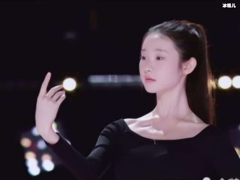 张艺凡吃货属性曝光，淘汰现场控诉巧克力被人偷吃导师纷纷安慰