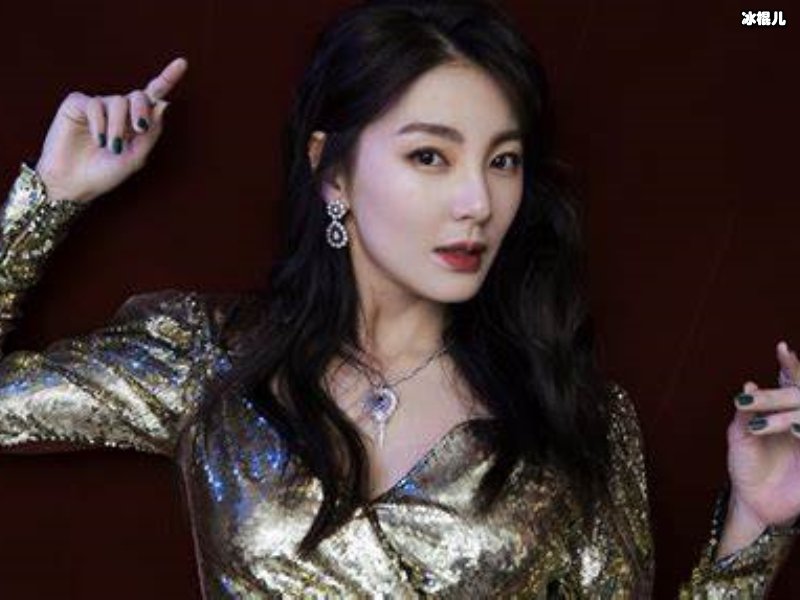 娱乐圈的豪门张雨绮前男友成女儿奴代表，网友直呼同人不同命