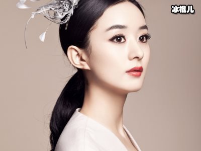 赵丽颖用筷子不断挑菜没素质？黄晓明张亮帮忙回应质疑