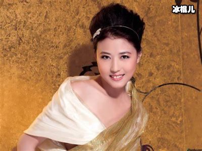 周海媚坐拥超豪华私家庭院，独居的她坦言不需要男人