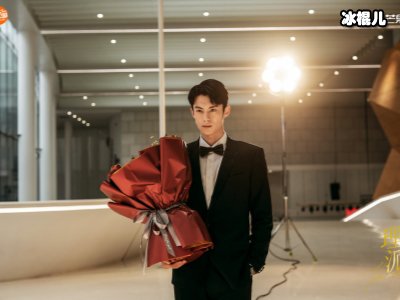 王鹤棣恋情曝光后粉丝仍然大呼支持，不敢给女友名分生怕掉粉