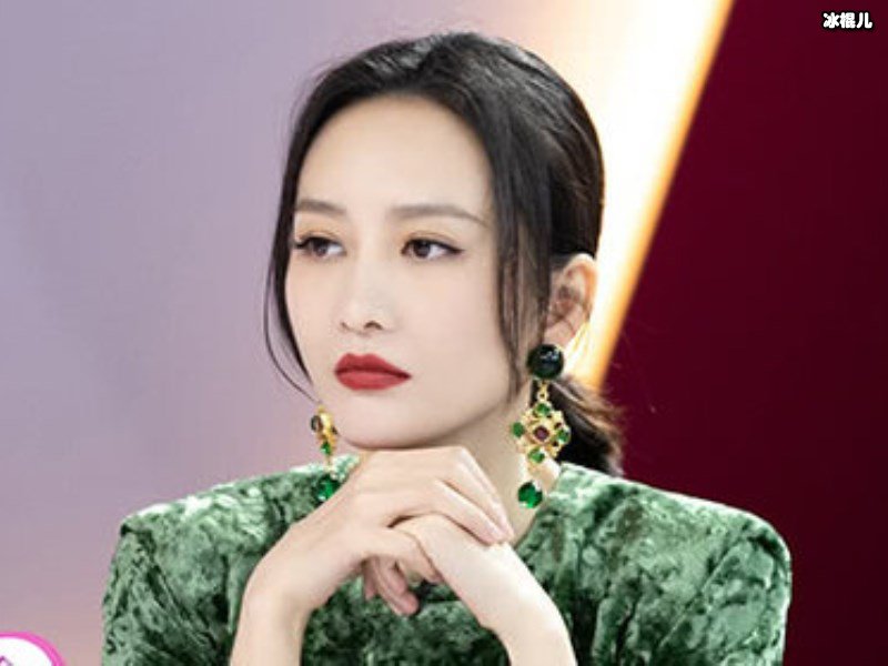 王鸥与张佳宁有着相似的原生家庭，却有着不同的性格表现