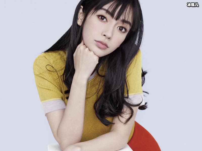 女神集体变种菜农继黄雅莉王鸥开垦菜园后，baby也紧随其后化身农场