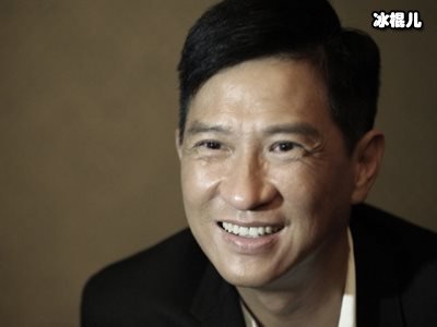 张家辉到底有什么能让关咏荷放弃所有，还流产两次