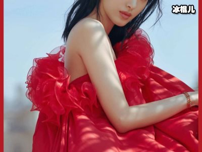 姚安娜身材完全不输女明星，鱿鱼坐引热议