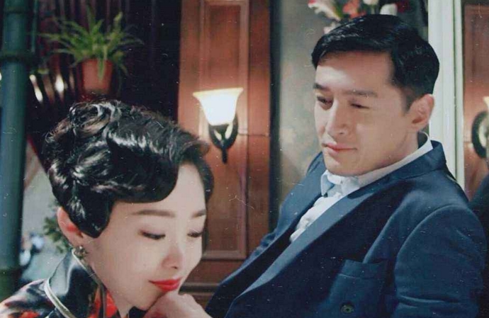 于曼丽扮演