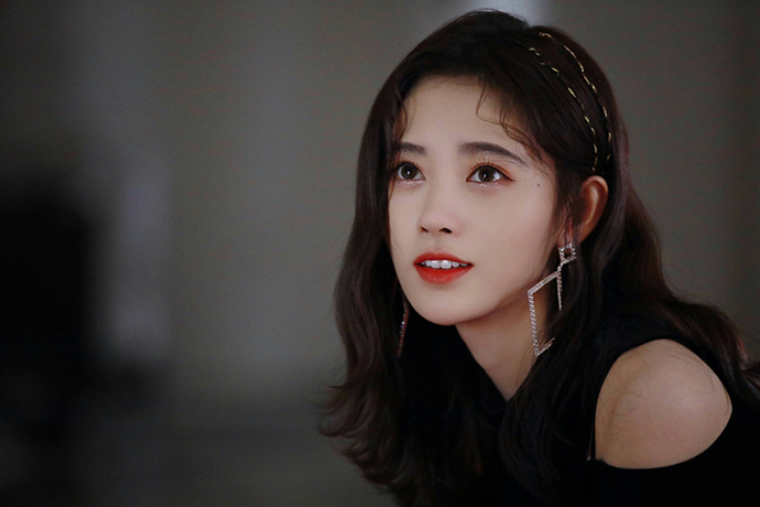 鞠婧祎的演艺经历