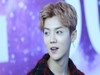 鹿晗七龙珠事件真相是什么 这件事与关晓彤有关系吗