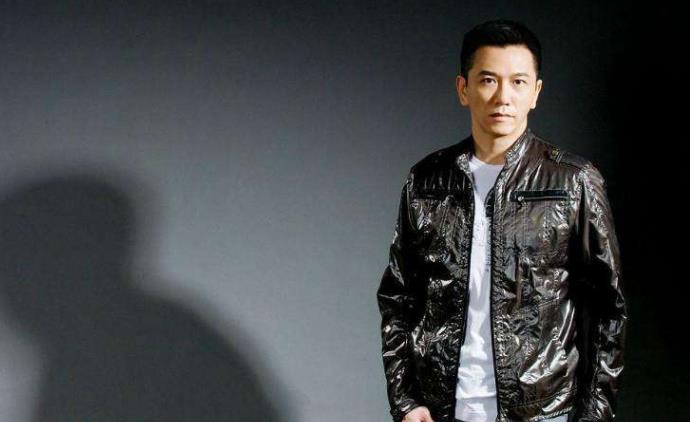 温兆伦照片