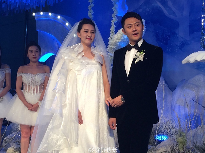 印小天与骗婚女主哈琳娜结婚照