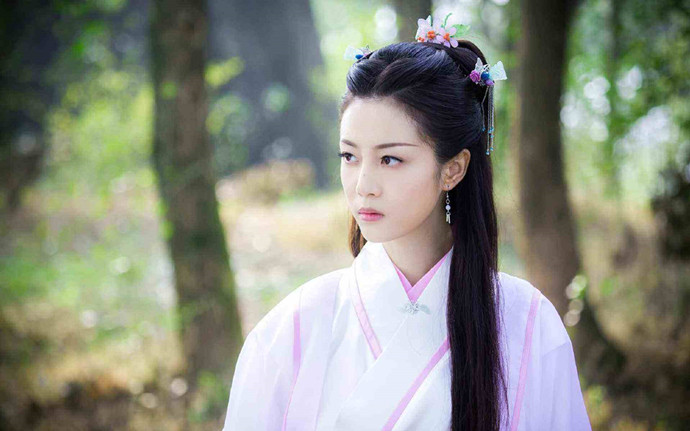 李溪芮极品家丁古装剧照