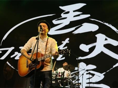 丢火车乐队被音乐节除名 领导理由是本市刚开通高铁不吉利