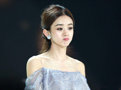 赵丽颖原著改编图 疑似内涵有翡剧组严重注水心疼赵丽颖