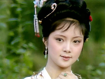 人间富贵花是指什么长相的女孩 圈内有那些女星是人间富贵花
