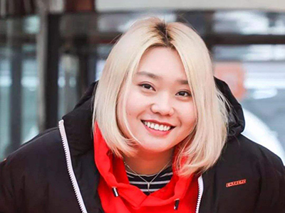 李雪琴在哪里上大学今年几岁 和吴亦凡关系看来不简单啊