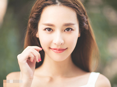 吴佳尼和马景涛离婚后现状 出演新剧美人暮白首引期待