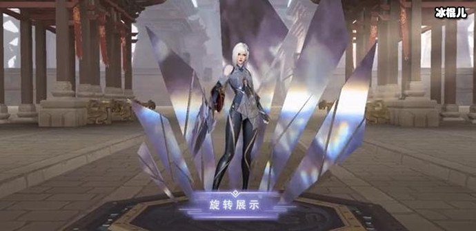 镜是之前的英雄曜的姐姐