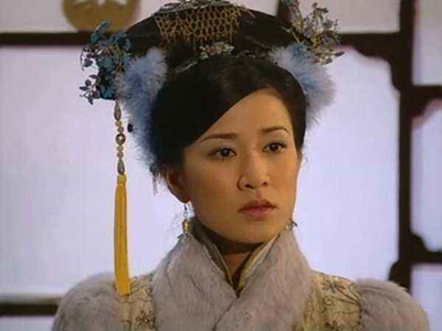 胡杏儿新剧开播碰瓷佘诗曼 你更中意谁呢?