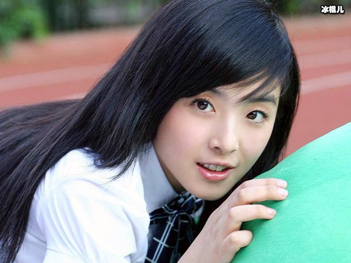张含韵超女出身