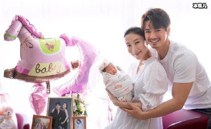杨怡近日产下一女