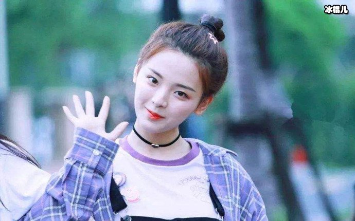 杨超越回应外界评价