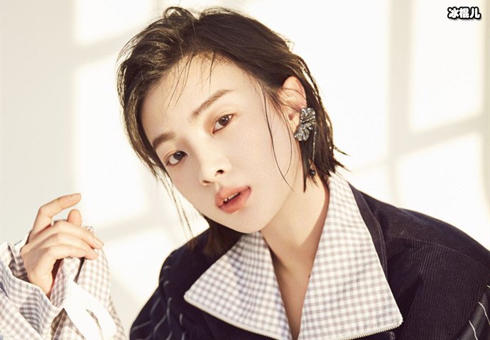 杨杏照片