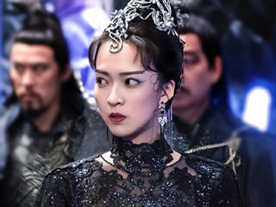 姬天语新剧《星落凝成糖》热播，她演的迦楼罗有感情线吗