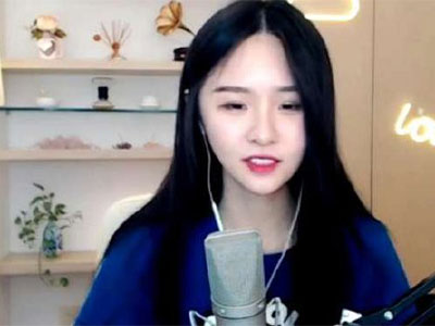网红阿冷人气不如以前，但本人直言我有合同保护。
