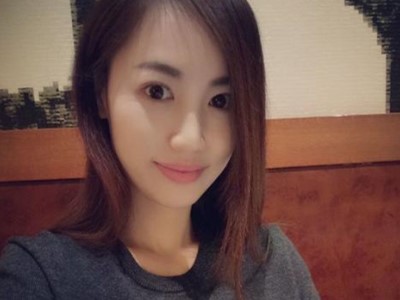 马蓉坐豪车自拍露百万名表，这样的生活是真的吗一起来扒一扒现状！