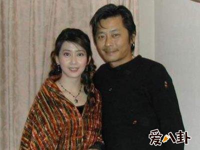 孟庭苇婚变原因，夫妻从爱人变成仇人家丑闹得人尽皆知