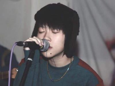 窦靖童是王菲和谁生的？ 和摇滚天王奉子成婚但不幸福